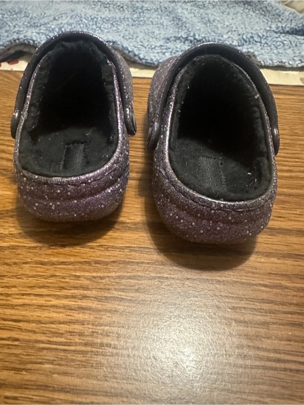 Crocs toddler clog with fur glitter purple size C8